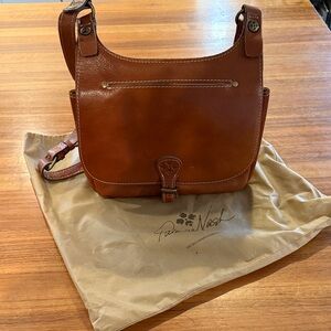 EUC Patricia Nash London Heritage Saddle Bag chestnut Leather crossbody